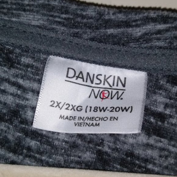 Danskin: Gray pullover Polyester long sleeve top - Picture 3 of 3